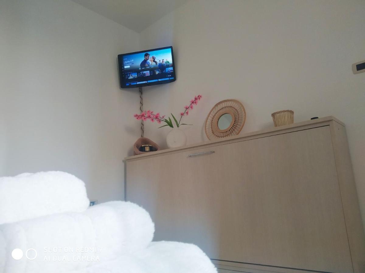 Aurisa Apartment Bari Eksteriør bilde